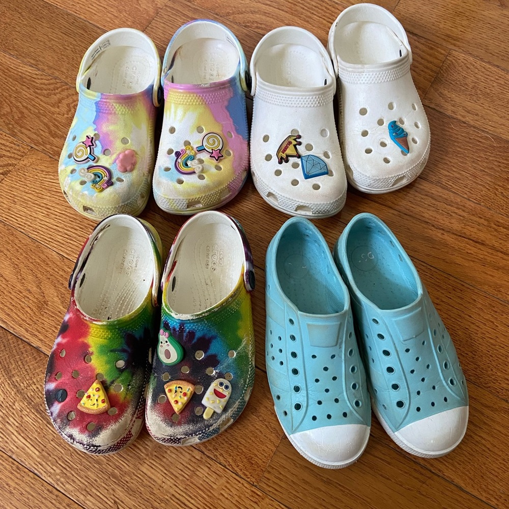 Girls crocs shoes